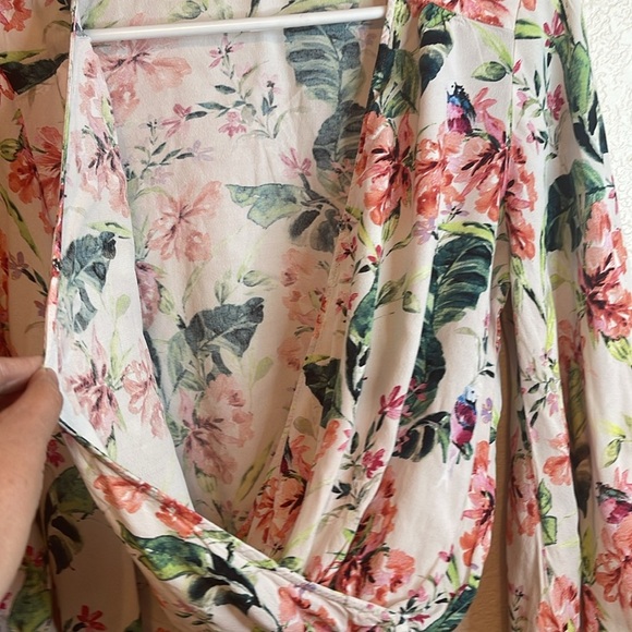 Floral Blouse with Bell Sleeves - Picture 4 of 11